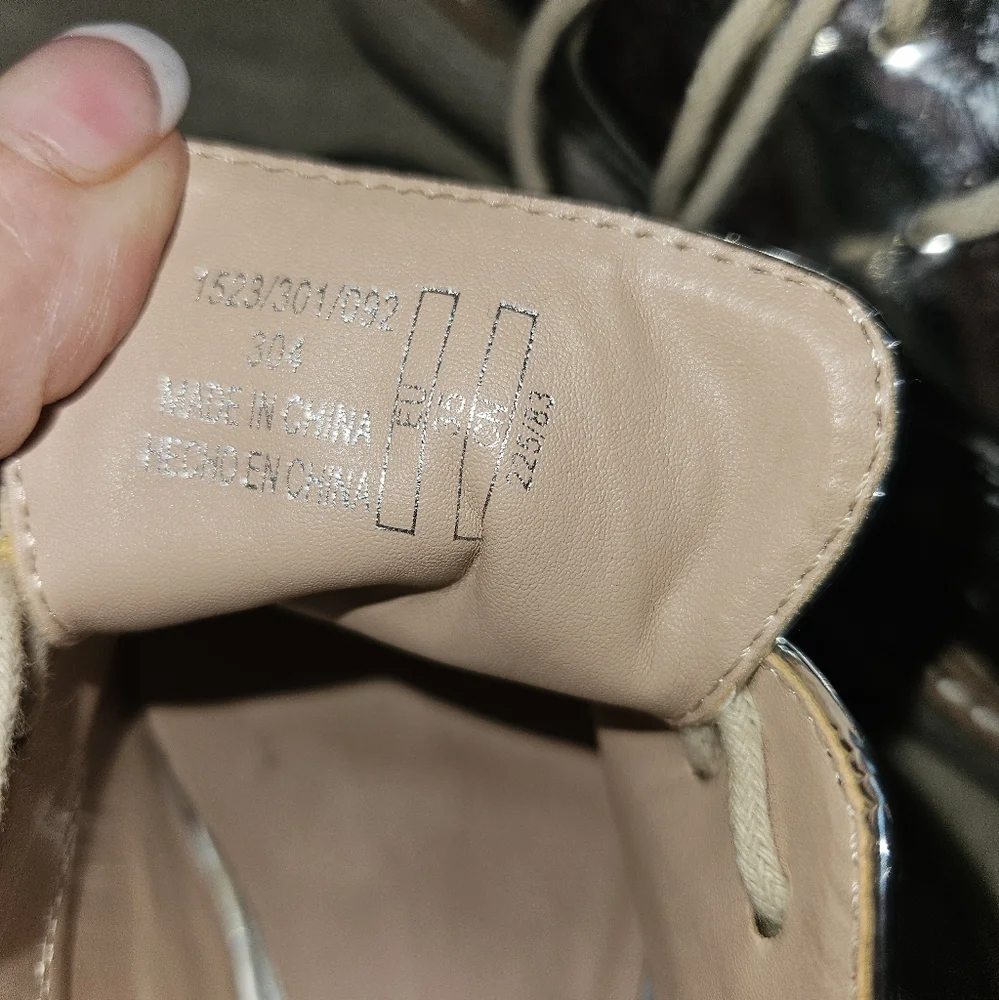 Zara Silver Metallic Platform Lace-Up Shoes with Cream Laces